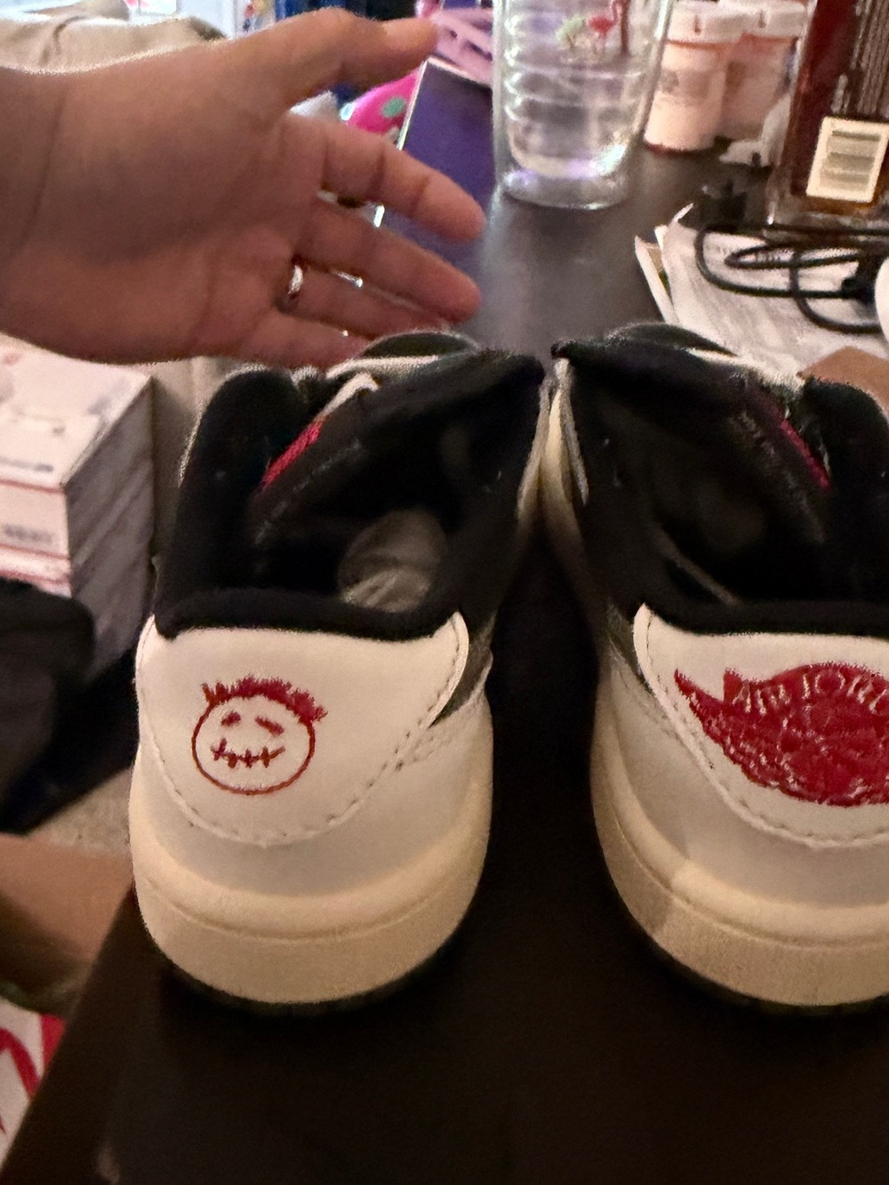Jordan Kids Travis Scott Low-Top Sneakers in White, Black & Olive (used 3 times) - Picture 4 of 5